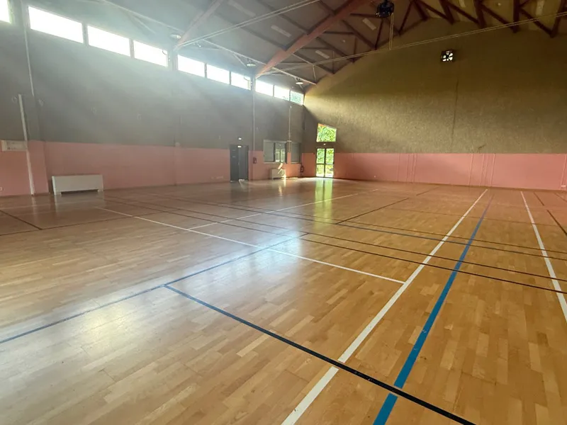 Salle-Polyvallente-Massieux2