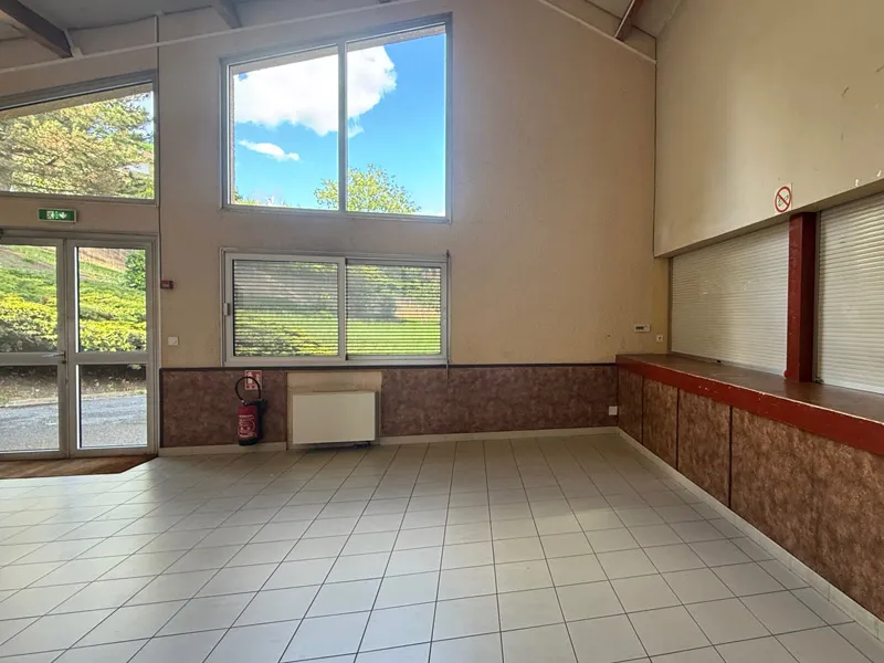 Salle-Polyvallente-Massieux3